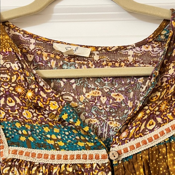 Easel Earthy Patchwork Blouse - Picture 4 of 9